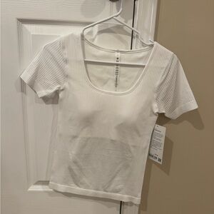 Lululemon Ebb to Street Size 6